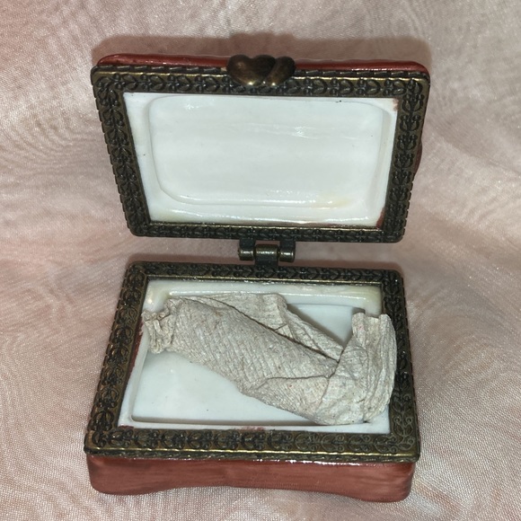 NEW FINE CIGARS HUMIDOR HINGED CERAMIC TRINKET BOX - UNSIGNED  - NEW WITHOUT TAG - Picture 3 of 10
